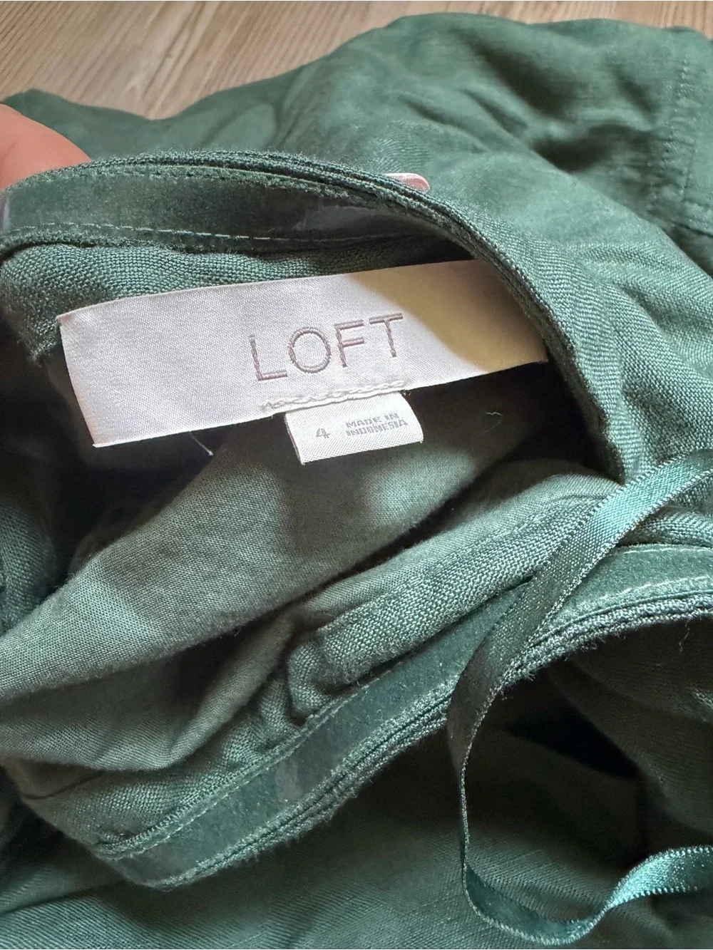 Set strapless top and a skirt LOFT Olive Green Maxi Skirt - Picture 4 of 8